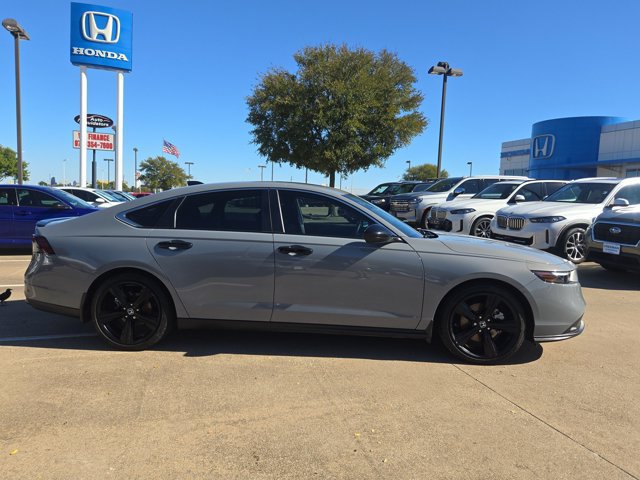 Used 2024 Honda Accord Sport image 4