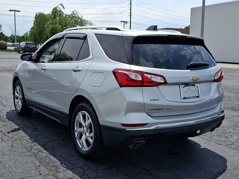 Used 2020 Chevrolet Equinox LT FWD image 4