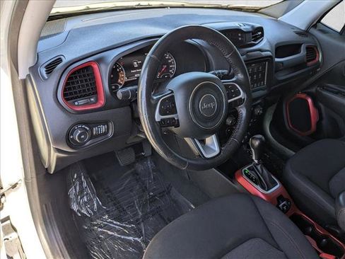 Used 2019 Jeep Renegade Trailhawk w/ LED Lighting Group AWD/4WD image 10