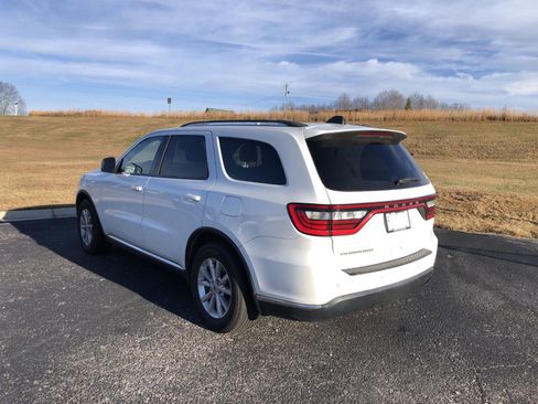 Used 2021 Dodge Durango SXT image 3