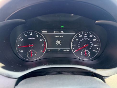 Used 2018 Kia Stinger Premium image 21