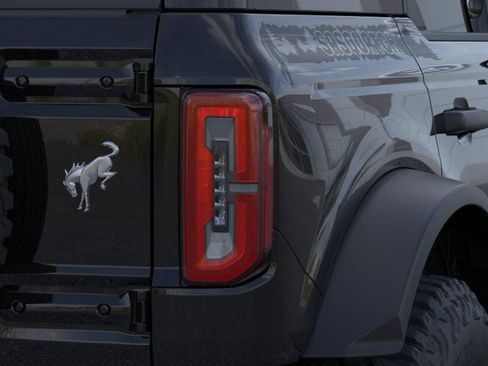 New 2025 Ford Bronco Badlands w/ Sasquatch Package image 23