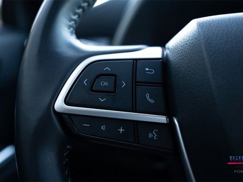 Used 2022 Toyota Highlander XSE image 17