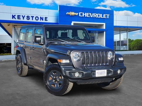 Used 2020 Jeep Wrangler Unlimited Sport image 1