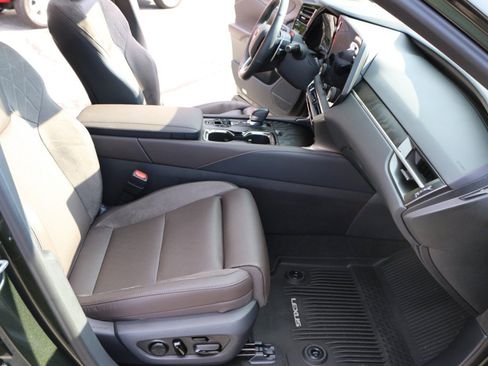 Used 2025 Lexus RX 350 AWD w/ Convenience Package image 28