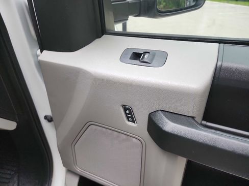 Used 2018 Ford F250 XL w/ Power Equipment Group RWD image 37