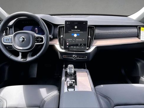 New 2026 Volvo XC90 B6 Plus w/ Protection Package Premier AWD/4WD image 5