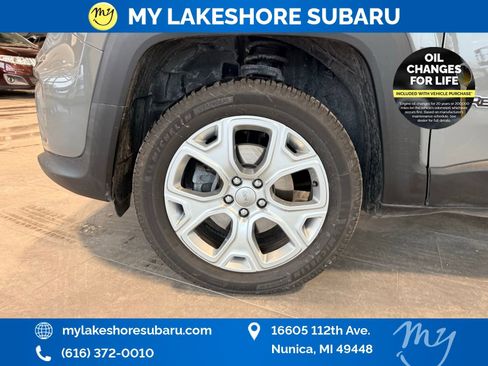 Used 2020 Jeep Renegade Limited image 29