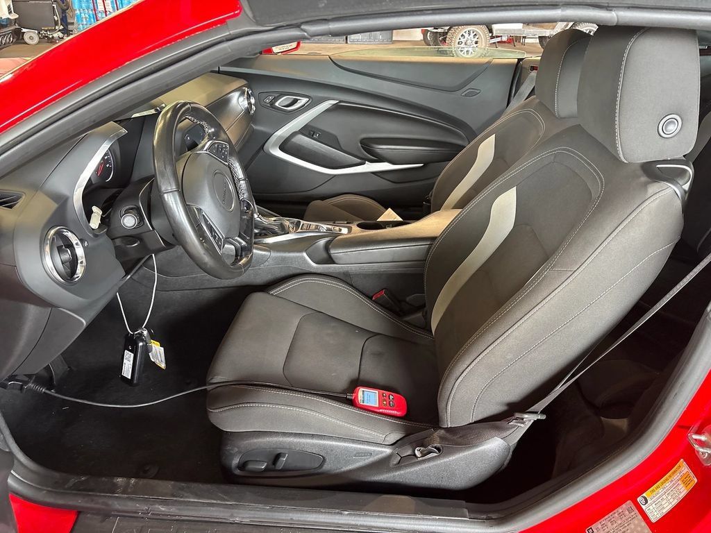 Used 2018 Chevrolet Camaro LT w/ RS Package RWD image 8