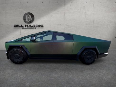 Used 2024 Tesla Cybertruck AWD Crew Cab image 11