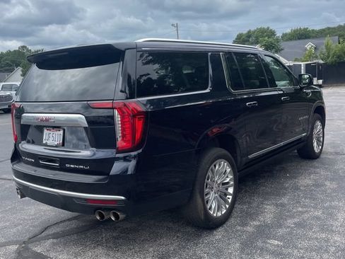 Used 2024 GMC Yukon XL Denali w/ Denali Reserve Package AWD/4WD image 4