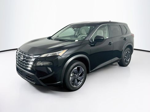 Used 2025 Nissan Rogue SV FWD image 3