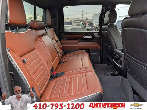 Used 2024 GMC Sierra 3500 Denali Ultimate image 15