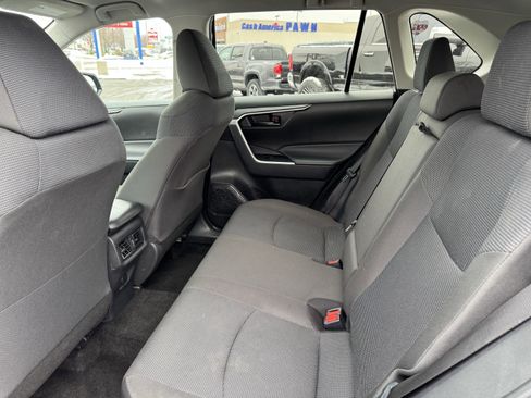Used 2024 Toyota RAV4 LE image 32