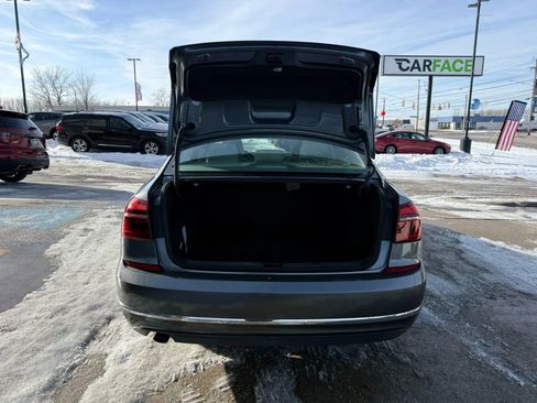 Used 2017 Volkswagen Passat 1.8T S image 11
