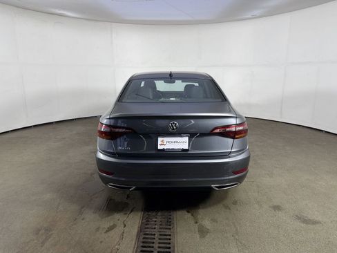 Used 2019 Volkswagen Jetta R-Line w/ R-Line Cold Weather Package image 30