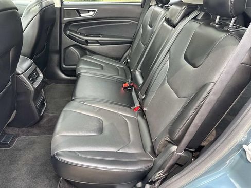Used 2016 Ford Edge Titanium w/ Equipment Group 302A AWD/4WD image 10