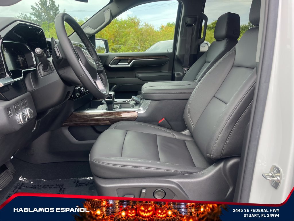 Used 2026 GMC Sierra 1500 Elevation w/ Elevation Premium Package AWD/4WD image 9