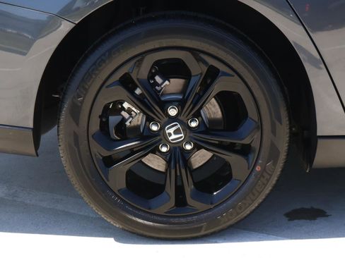 Used 2025 Honda Accord SE image 8