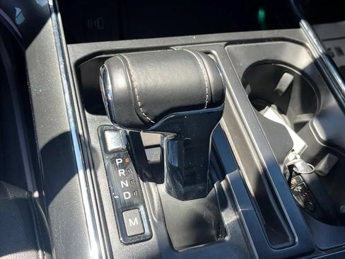 Used 2022 Ford F150 Lariat w/ Max Trailer Tow Package AWD/4WD image 17