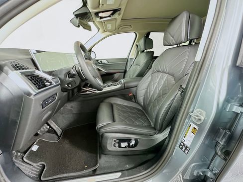 New 2026 BMW X7 xDrive40i w/ Executive Package image 16