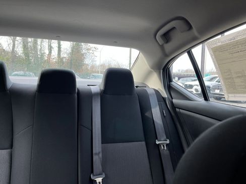 Used 2025 Nissan Sentra SV image 35