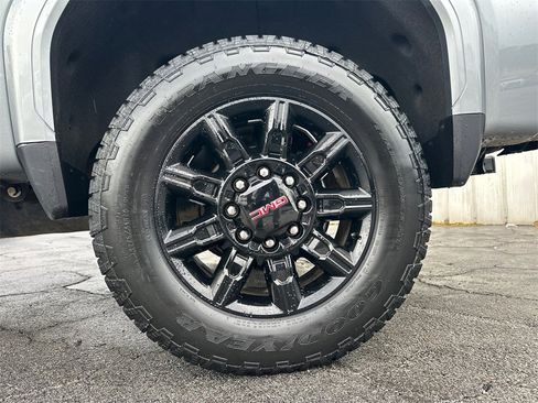 Used 2024 GMC Sierra 2500 AT4 w/ AT4 Premium Plus Package image 20