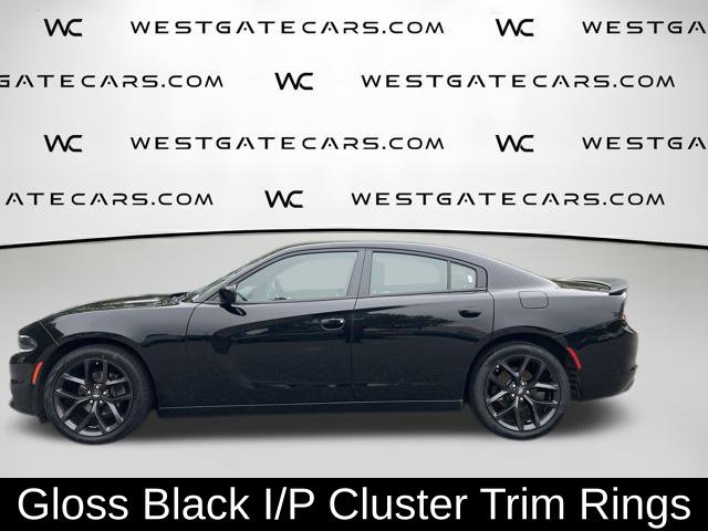Used 2022 Dodge Charger SXT w/ Blacktop Package RWD image 13