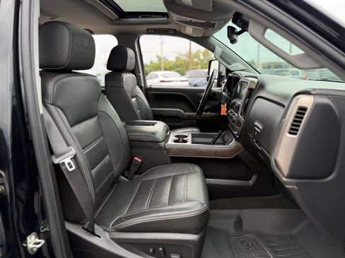 Used 2018 GMC Sierra 2500 Denali AWD/4WD image 17