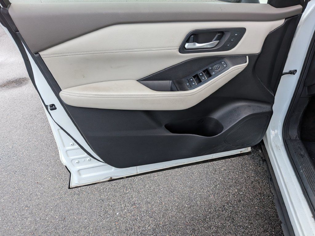 Used 2022 Nissan Rogue SL FWD image 9