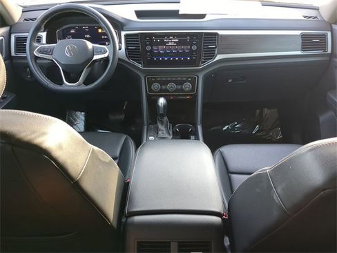 Used 2022 Volkswagen Atlas SE image 13