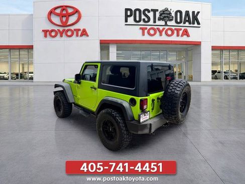 Used 2012 Jeep Wrangler Rubicon w/ PWR Convenience Group AWD/4WD image 4