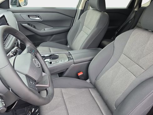 New 2026 Nissan Rogue SV w/ Cold Weather Package FWD image 15