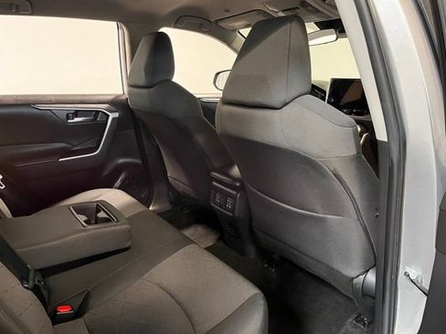 Used 2023 Toyota RAV4 XLE FWD image 15