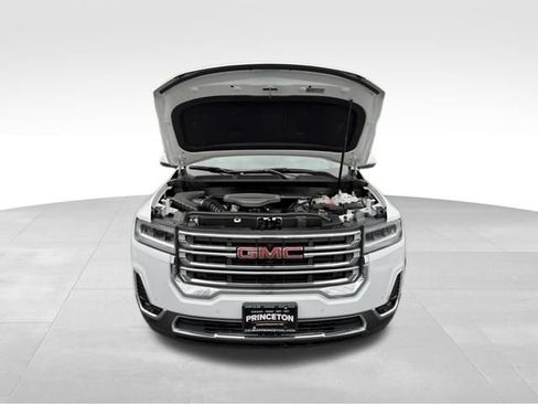 Used 2023 GMC Acadia SLT image 11