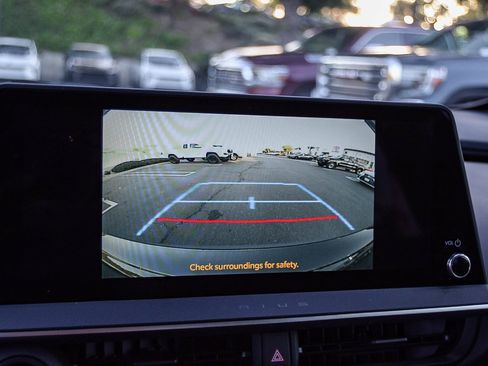 Used 2026 Toyota Prius XSE image 25