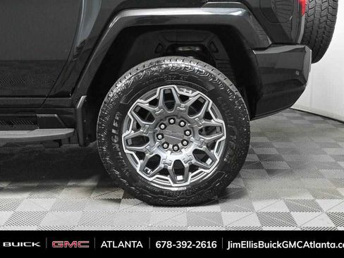 New 2025 GMC Hummer EV 3X w/ LPO, Cargo Utility Package image 23