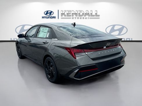 New 2026 Hyundai Elantra SEL Sport Premium FWD image 4
