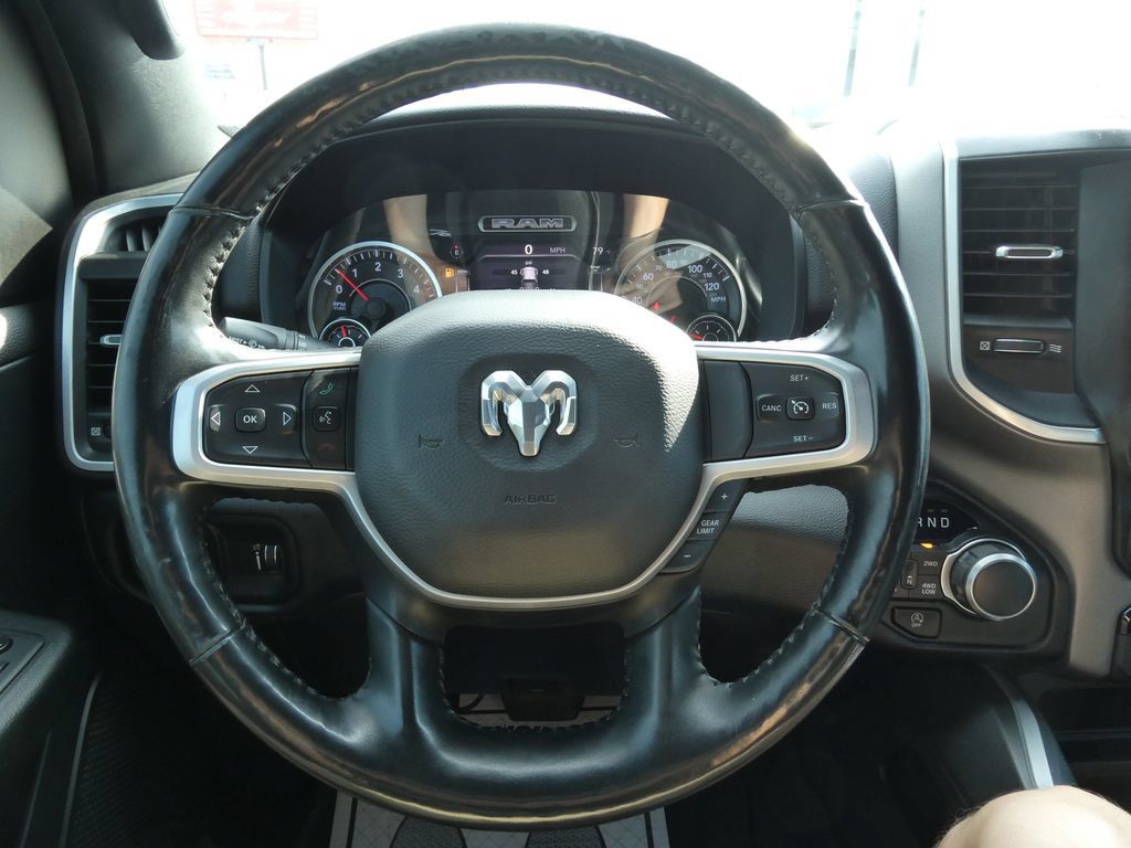 Used 2020 RAM 1500 Big Horn AWD/4WD image 34