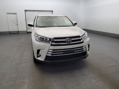 Used 2017 Toyota Highlander Limited image 14