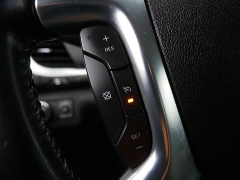 Used 2015 Chevrolet Traverse LT image 26