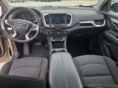 Used 2023 GMC Terrain SLE w/ Driver Convenience Package image 9