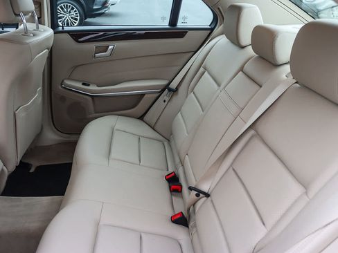 Used 2014 Mercedes-Benz E 350 4MATIC Sedan image 18