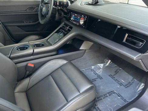 Certified 2022 Porsche Taycan 4S AWD/4WD image 15