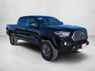 Used 2021 Toyota Tacoma TRD Off-Road video 3