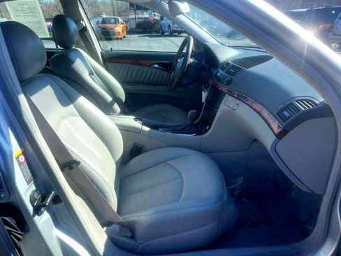 Used 2004 Mercedes-Benz E 320 4MATIC Sedan image 14
