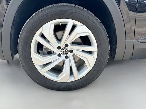 Used 2023 Volkswagen Atlas SE FWD image 44