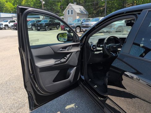 New 2026 Chevrolet Equinox LT AWD/4WD image 23