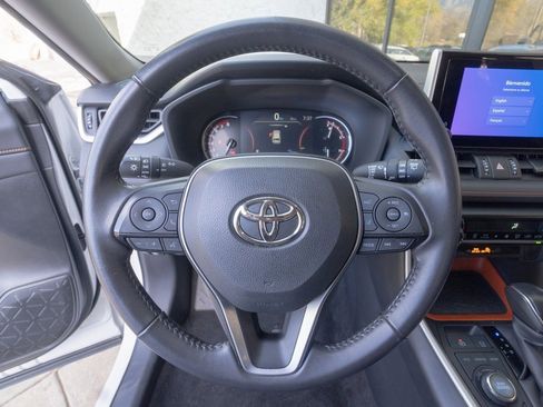 Used 2024 Toyota RAV4 Adventure image 12
