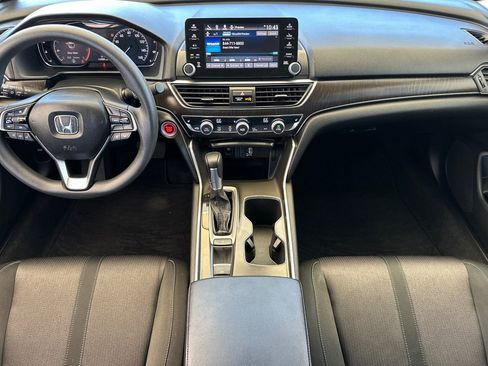 Used 2018 Honda Accord EX image 13